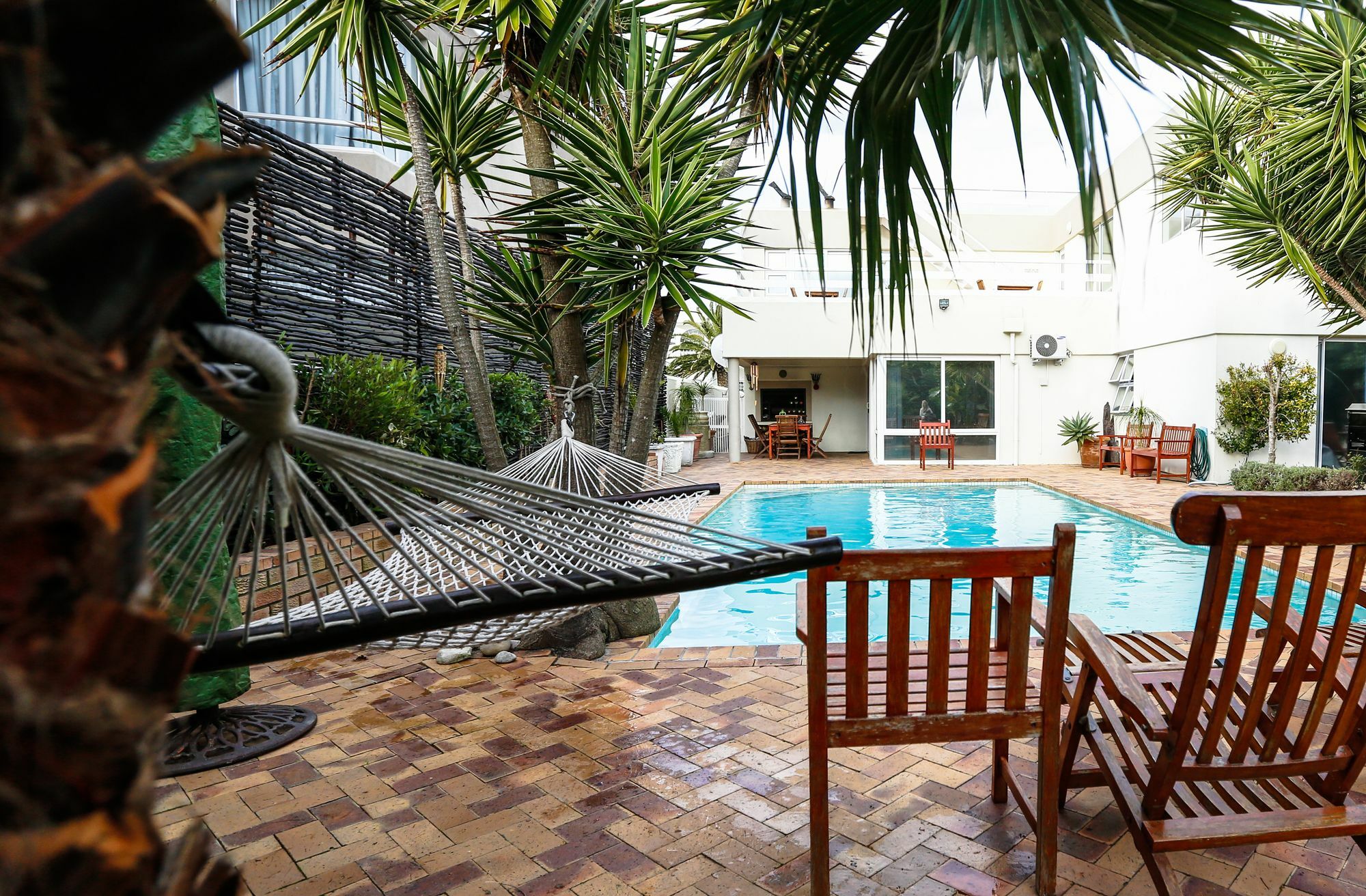 Secret Garden Guesthouse Bloubergstrand Eksteriør billede